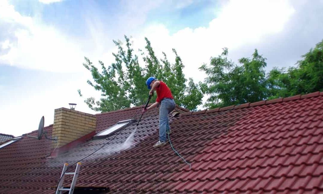 Safe &amp; Effective Roof Cleaning in Springfield NJ | Rinse Prince Experts
