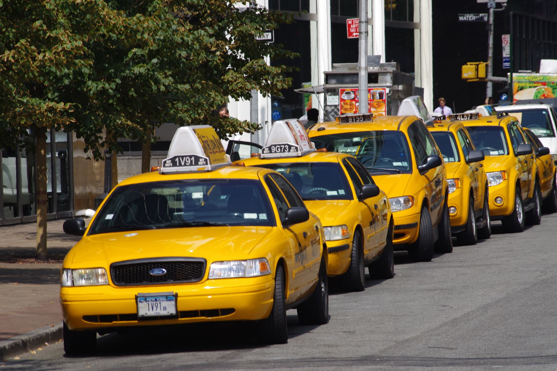 Affordable Minicab Hire | Walton-on-Thames Trusted Service