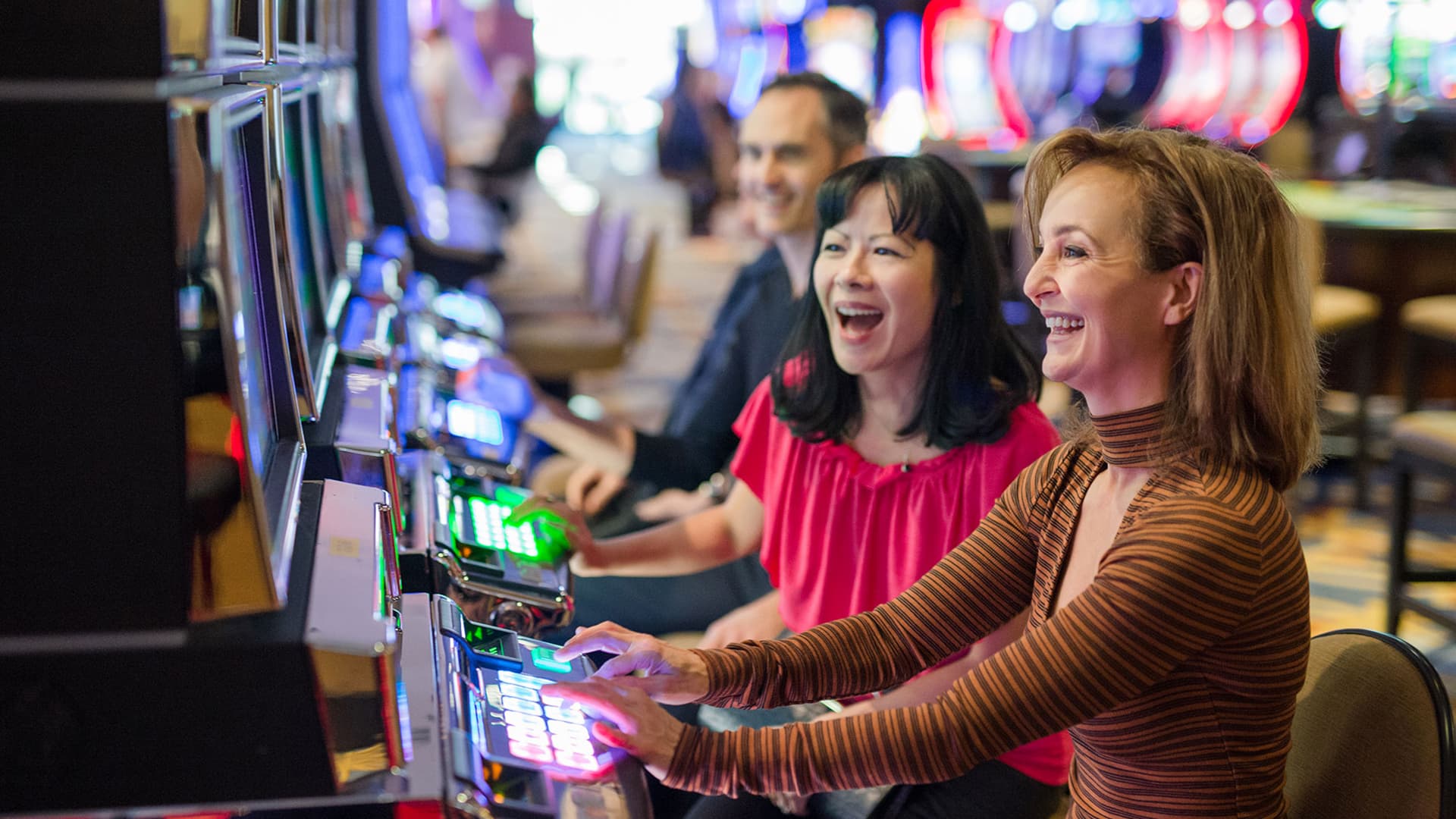 Tingkatkan Pengalaman Bermain Anda dengan bensu4d di Slot Online