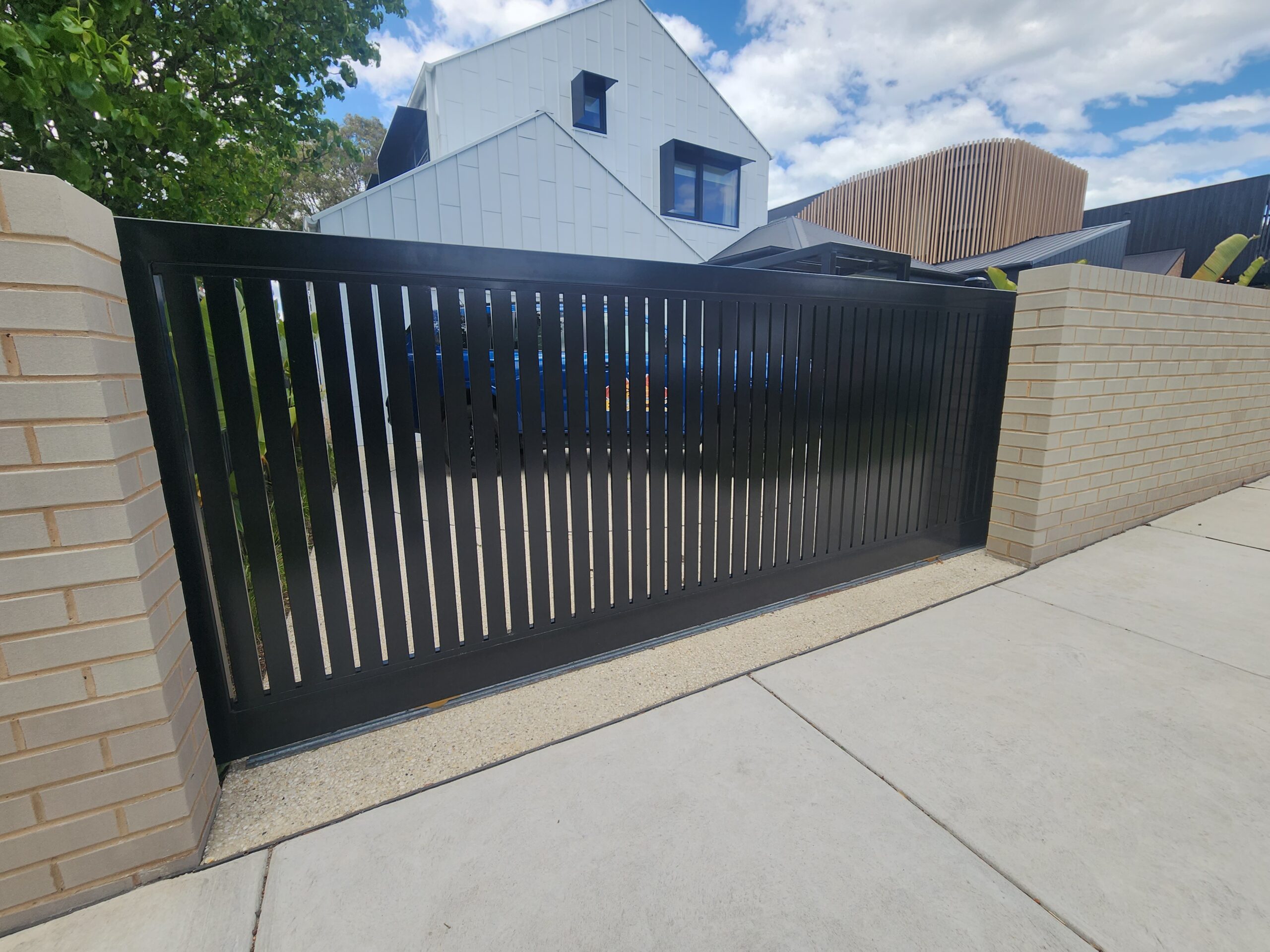 Custom Automatic Driveway Gates Installed by Experts | First Choice Gates
