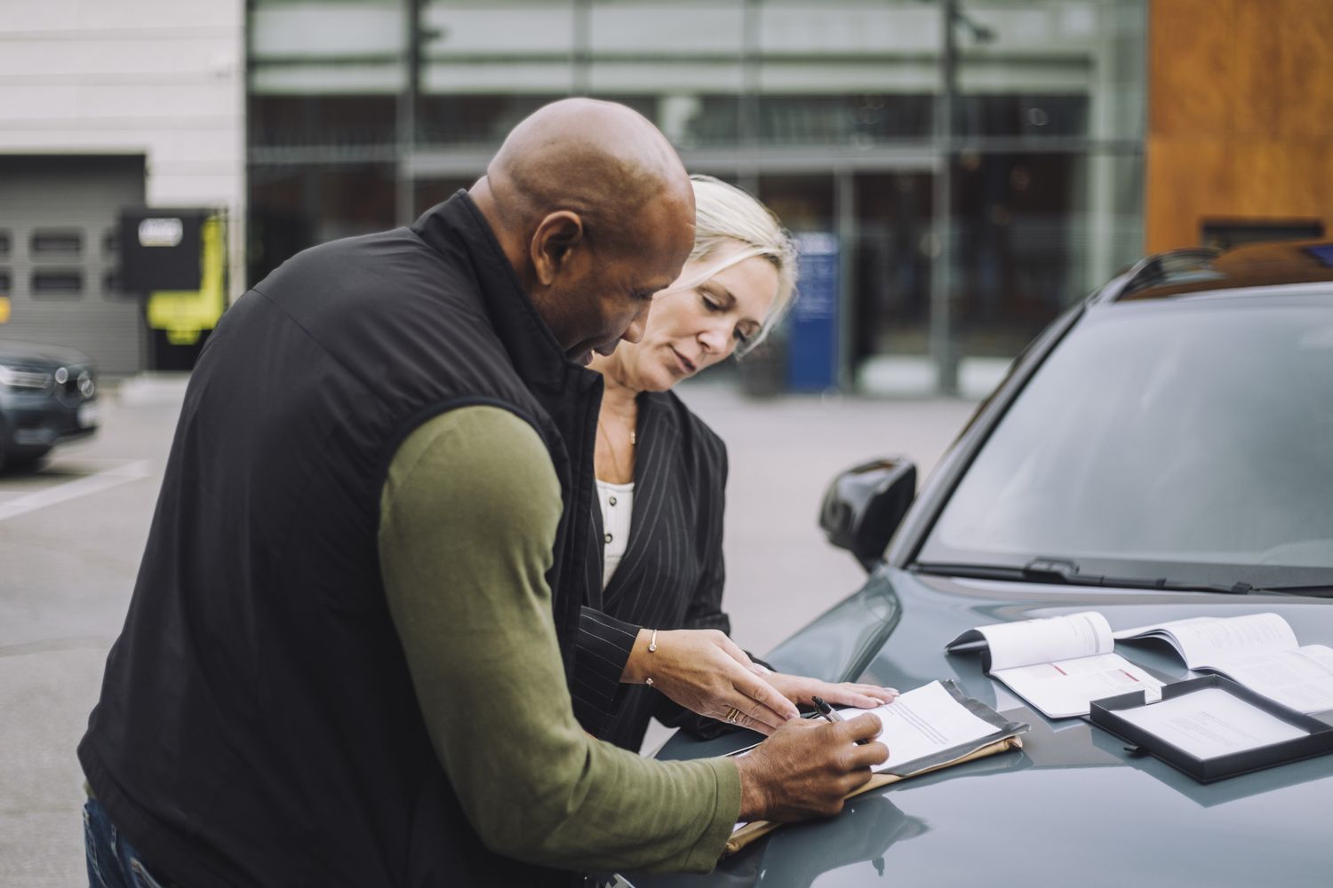 Les meilleures astuces pour vendre véhicule occasion en Suisse