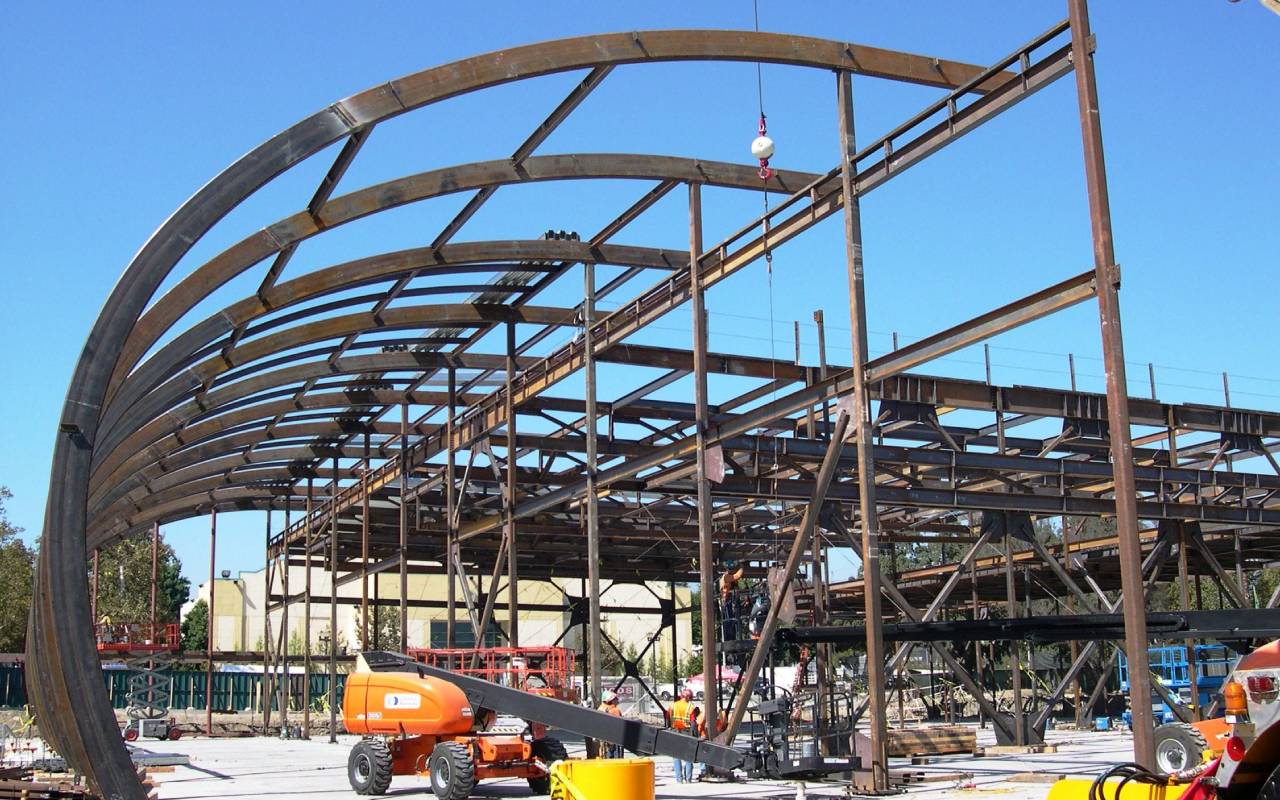 Modern Steel Pergola Ideas That Elevate Your Garden Aesthetics