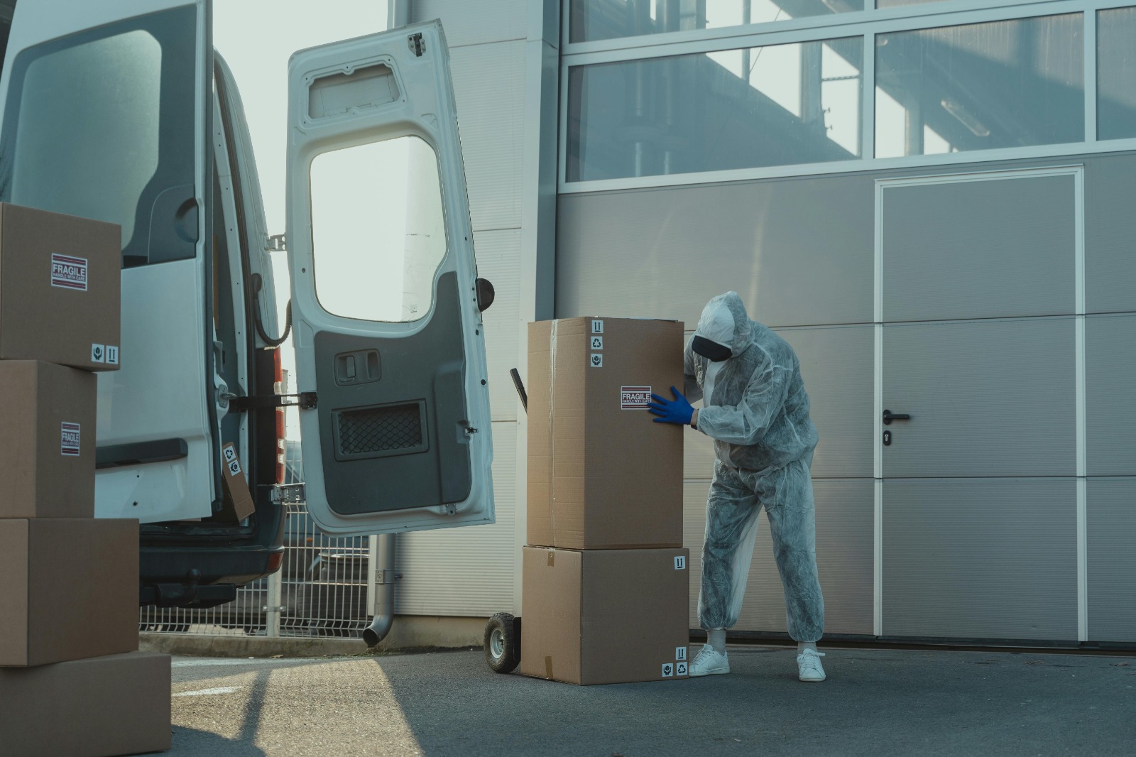 Experienced Long Distance Movers Calgary for Safe Deliveries