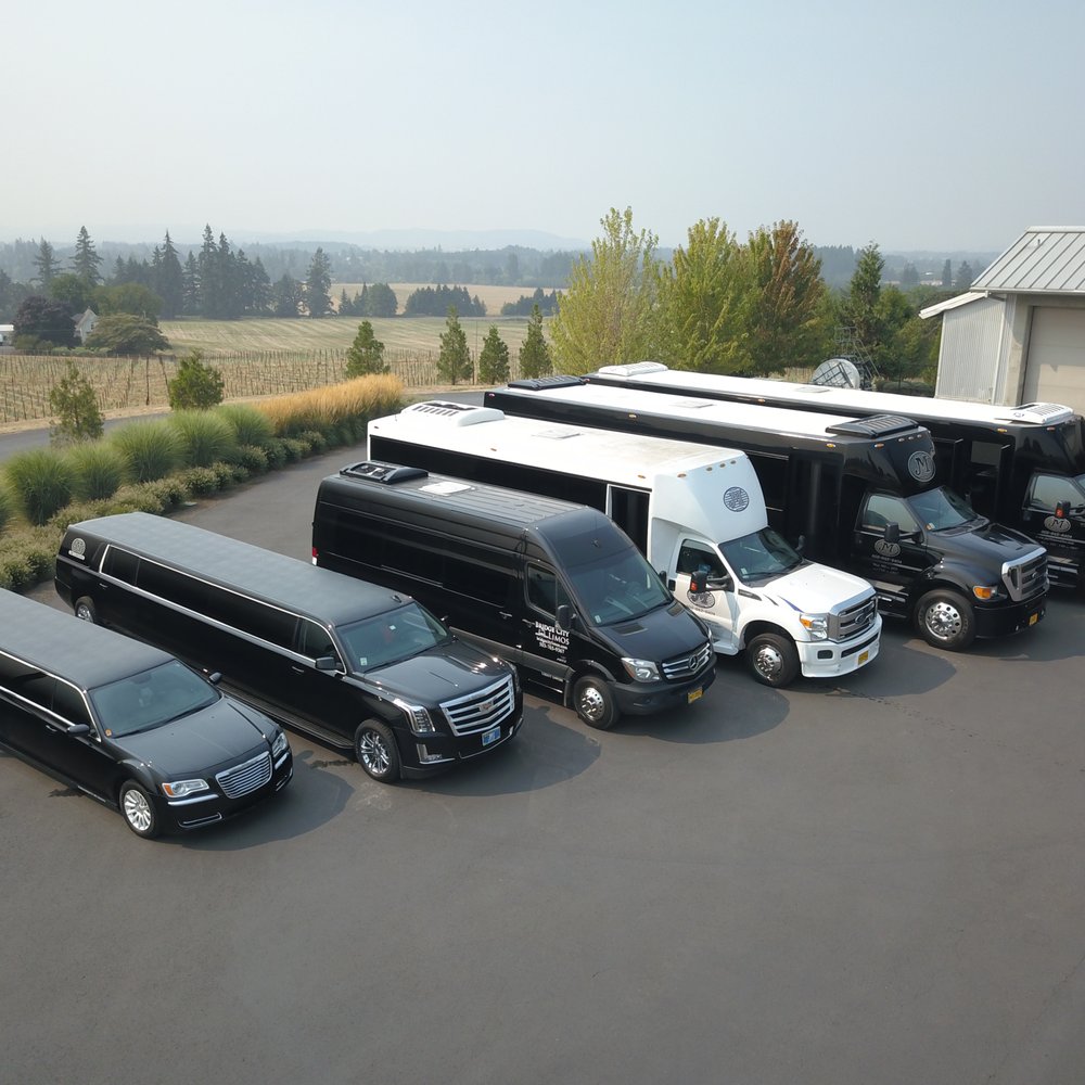 Luxury Limo Miami Service for Weddings &amp; Events