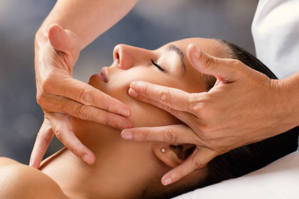 Waxing Near Me: The Best Deals for Smooth, Hair-Free Skin