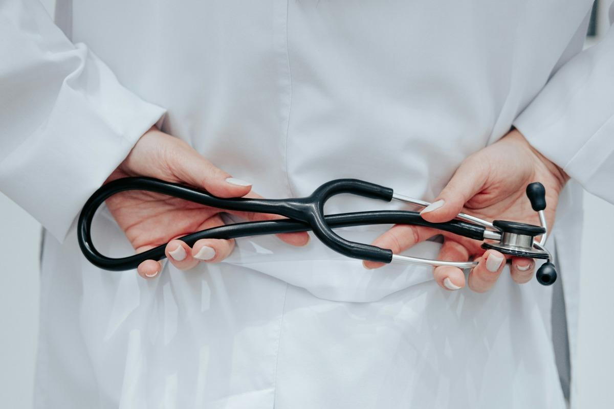 Inside AICA Orthopedics Hiring Practices and Workplace Concerns