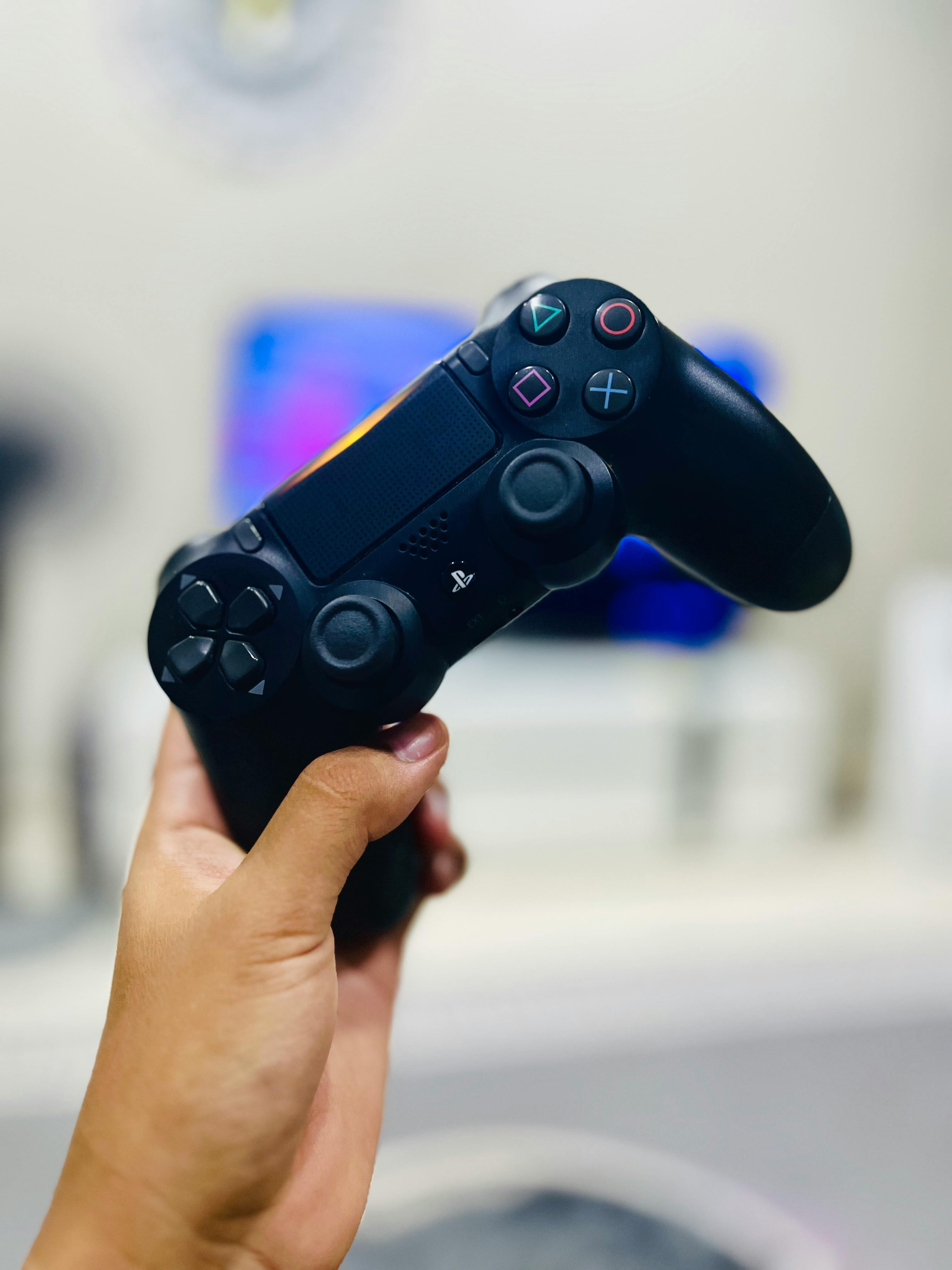 Buy Retro Game Consoles – Original Models with Fast Worldwide Shipping