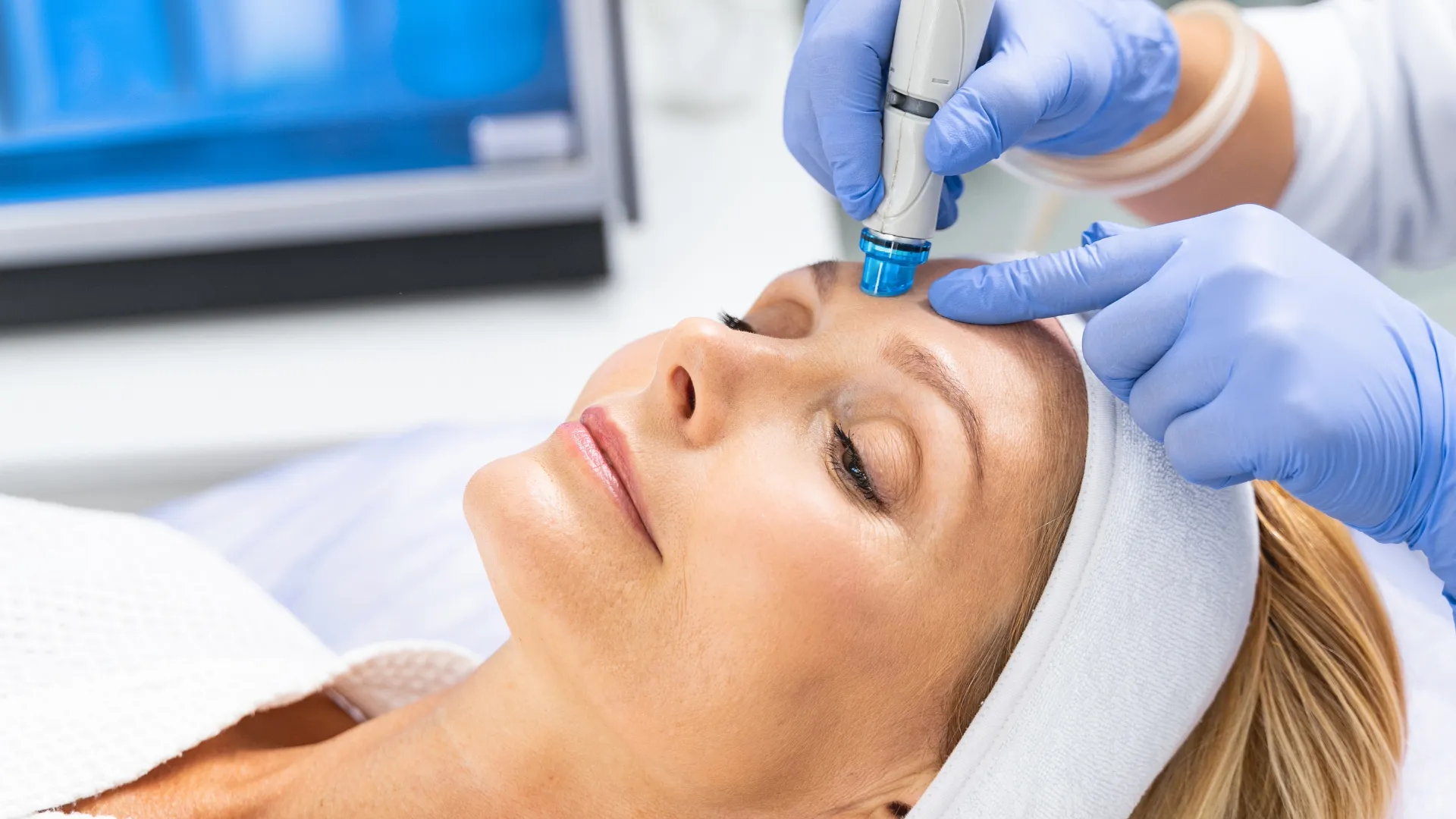 AquaLuxe Facial Queens NY – The Ultimate Hydrating Facial Experience