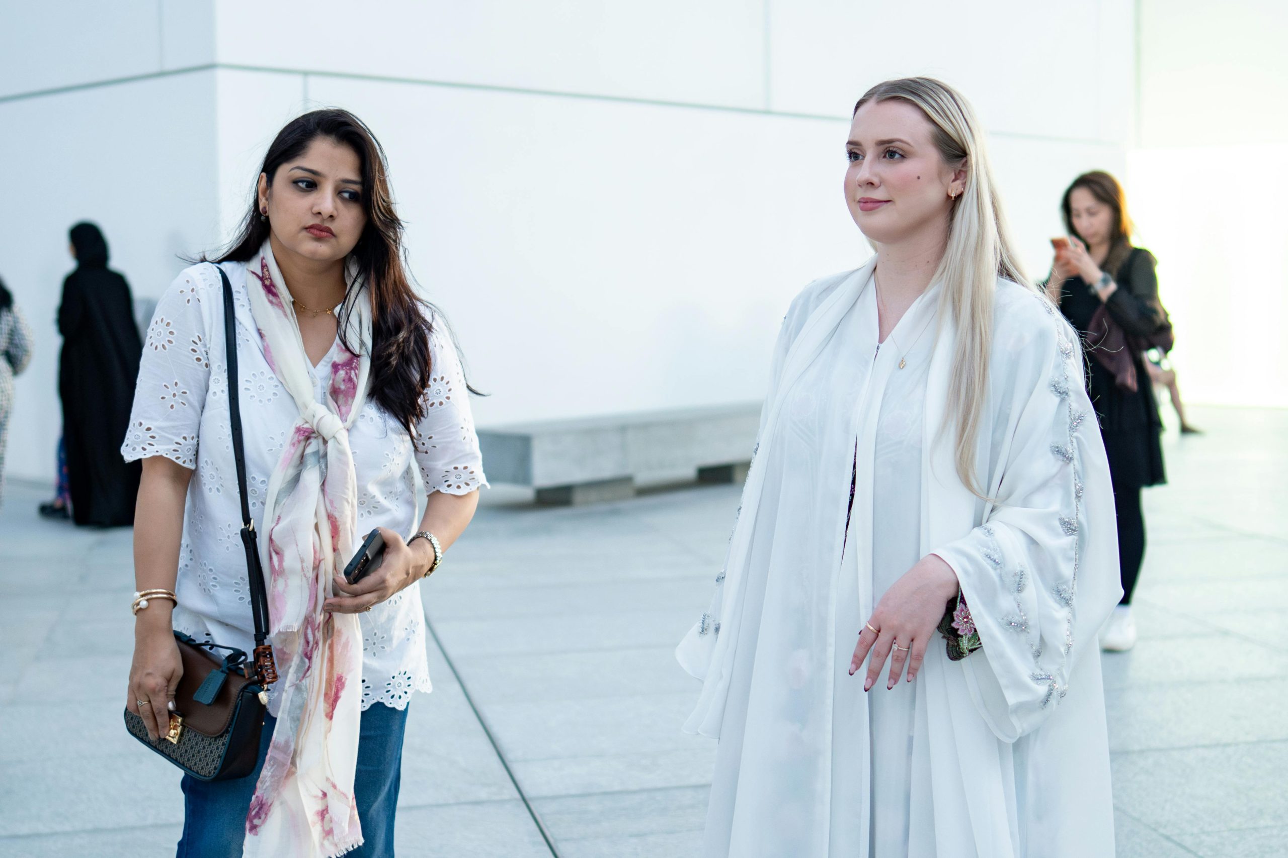 Vestito senza spalline: perfetto per feste e cene